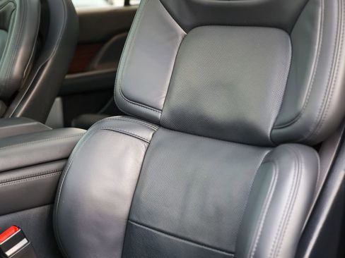 Used 2024 Lincoln Navigator Reserve image 35