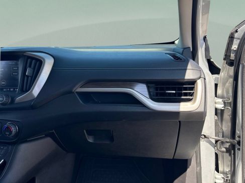 Used 2018 GMC Terrain Denali w/ Advanced Safety Package FWD image 28