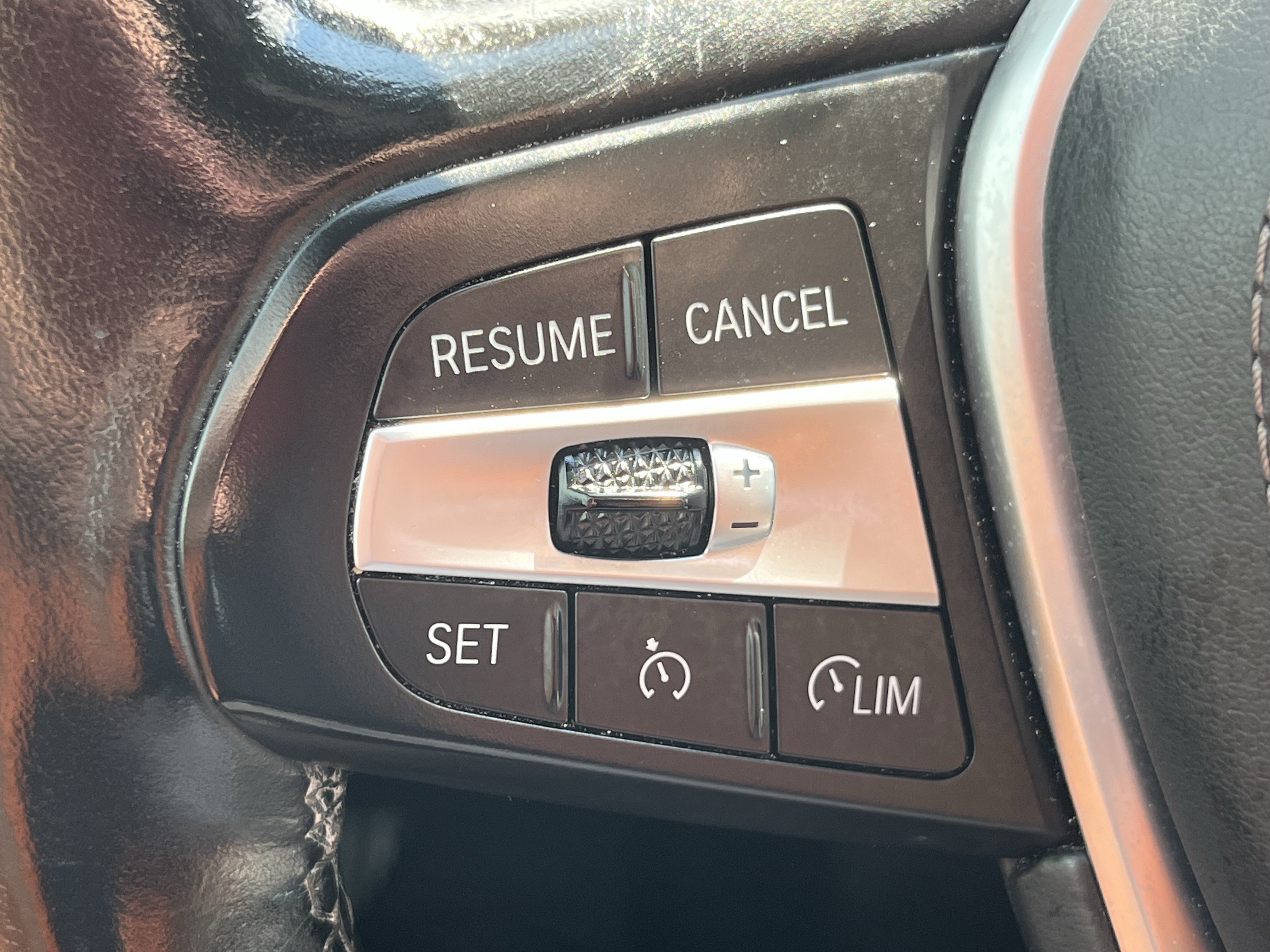 Used 2020 BMW X5 sDrive40i w/ Premium Package RWD image 22