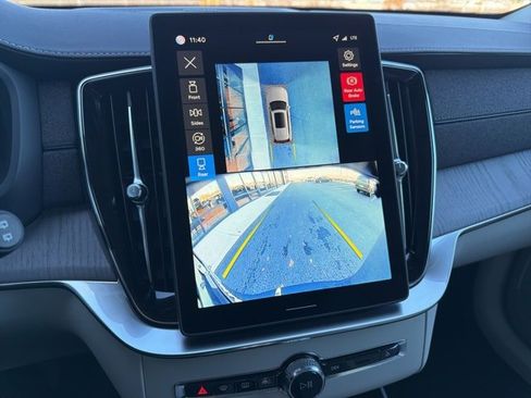 New 2026 Volvo XC90 B6 Ultra w/ Protection Package Premier image 17