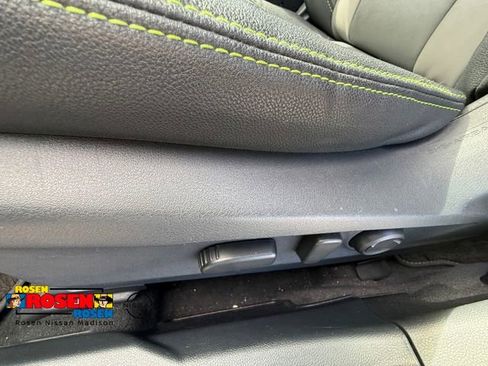 Used 2025 Subaru Outback Onyx Edition AWD/4WD image 26