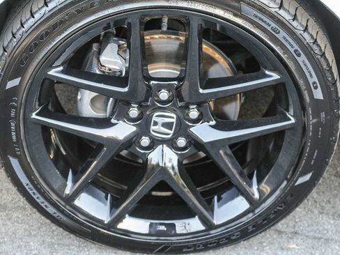 Used 2023 Honda Civic Sport image 10