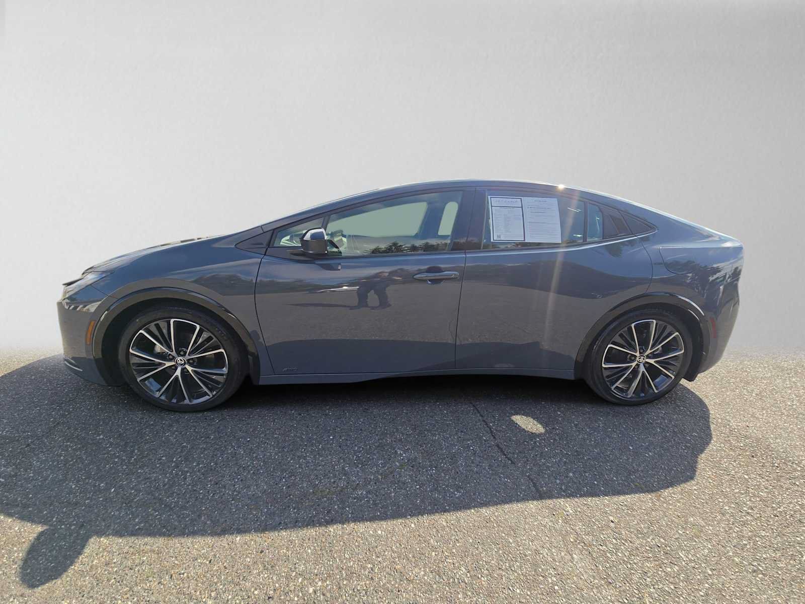 Used 2024 Toyota Prius XLE AWD/4WD image 6