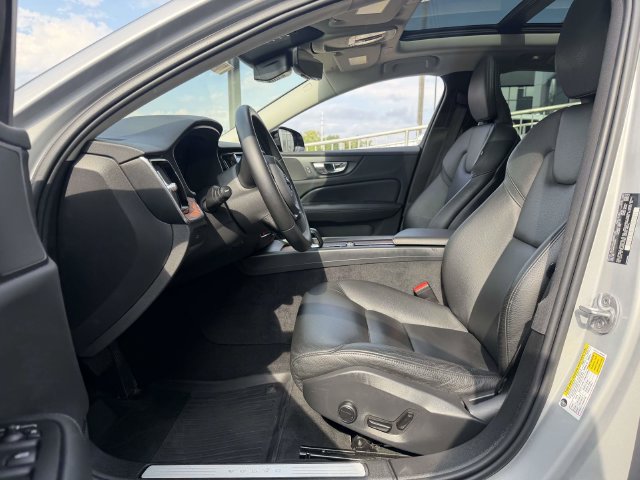 Used 2023 Volvo S60 B5 Plus w/ Climate Package AWD/4WD image 8