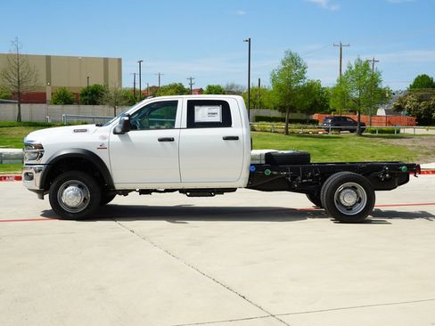 New 2026 RAM 5500 Tradesman image 2