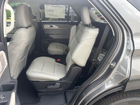 New 2026 Ford Explorer Active w/ Active Comfort Package AWD/4WD image 13