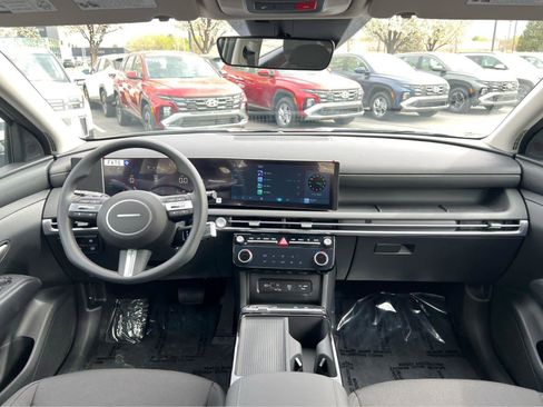 New 2026 Hyundai Tucson Blue SE w/ Tow & Go Package AWD/4WD image 24