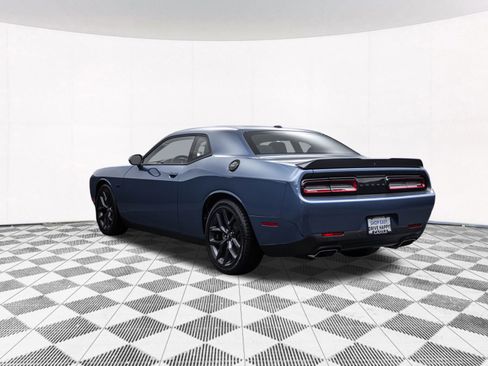 Used 2023 Dodge Challenger R/T w/ Blacktop Package image 8