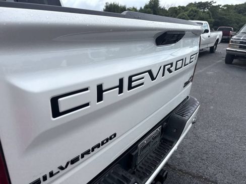 Certified 2025 Chevrolet Silverado 1500 High Country w/ Technology Package AWD/4WD image 38