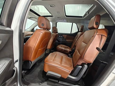 Used 2018 Chevrolet Traverse High Country AWD/4WD image 32
