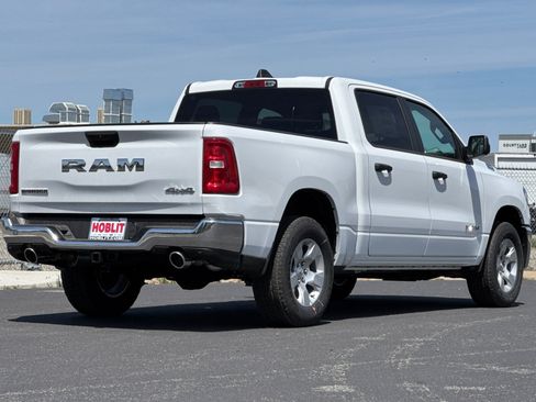 New 2026 RAM 1500 Big Horn AWD/4WD image 3