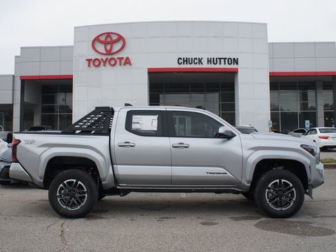 Used 2026 Toyota Tacoma TRD Sport AWD/4WD image 11