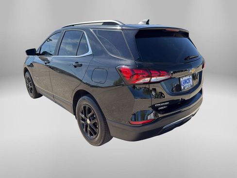 Used 2023 Chevrolet Equinox LT AWD/4WD image 3