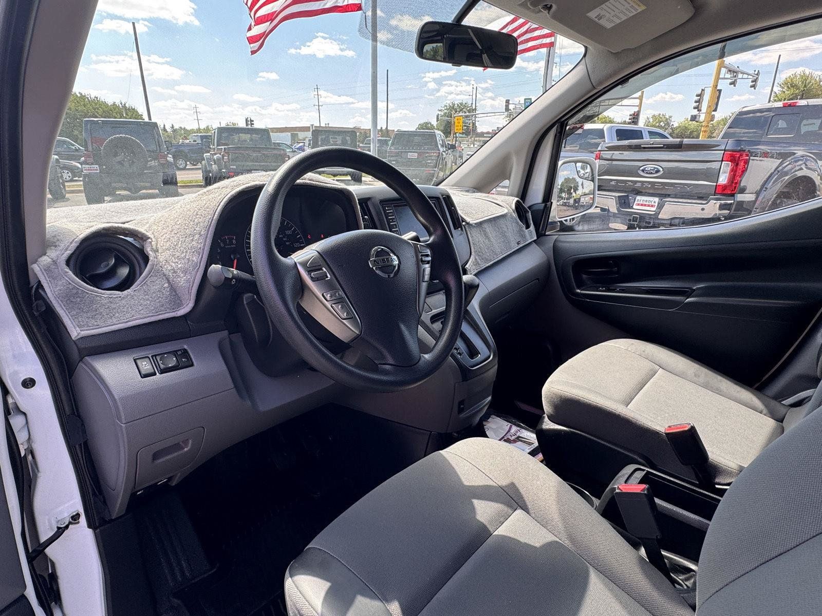Used 2021 Nissan NV200 SV w/ Back Door Glass Package FWD image 17