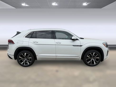 New 2026 Volkswagen Atlas Cross Sport SEL Premium R-Line AWD/4WD image 8