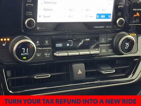 Certified 2021 Toyota Highlander XLE image 21