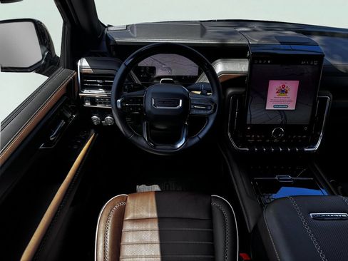 New 2026 GMC Yukon Denali Ultimate w/ LPO, Floor Liner Package AWD/4WD image 9