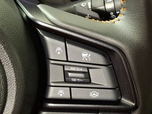 Used 2025 Subaru Crosstrek 2.5i Limited AWD/4WD image 21