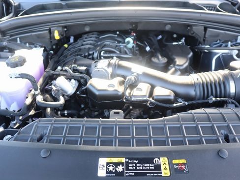 New 2025 Jeep Grand Cherokee L Altitude image 21