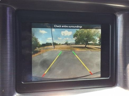Used 2018 Dodge Charger SXT RWD image 18