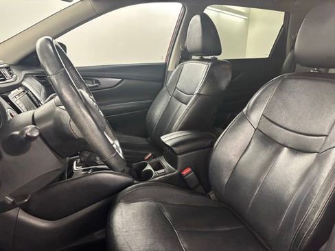 Used 2018 Nissan Rogue SL FWD image 19