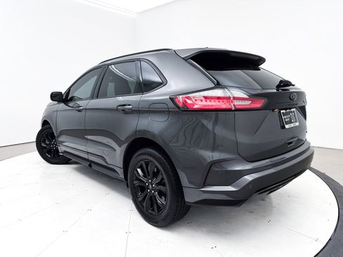Used 2023 Ford Edge SE w/ Black Appearance Package image 2