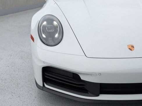 Certified 2025 Porsche 911 Carrera image 12