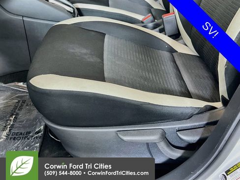 Used 2022 Nissan Versa SV FWD image 22