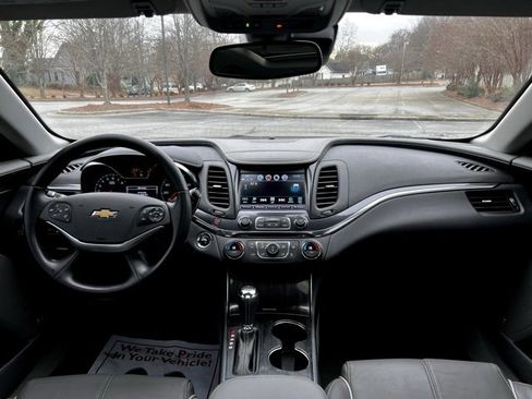 Used 2019 Chevrolet Impala Premier w/ Premier Confidence Package image 27