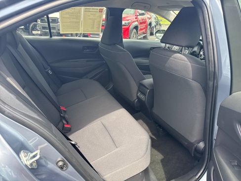 Used 2025 Toyota Corolla LE FWD image 24