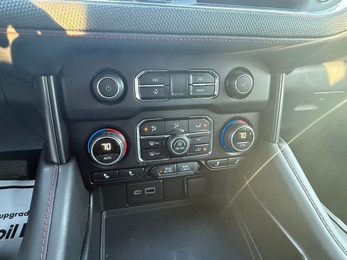 Used 2023 Chevrolet Suburban RST w/ Luxury Package image 31