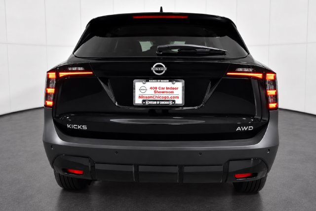 Certified 2025 Nissan Kicks SV AWD/4WD image 5
