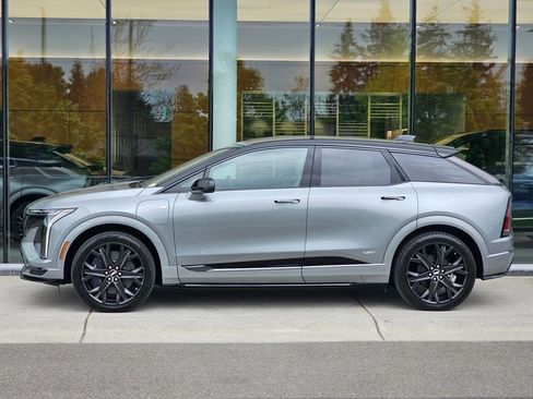 New 2026 Cadillac Optiq V AWD/4WD image 2