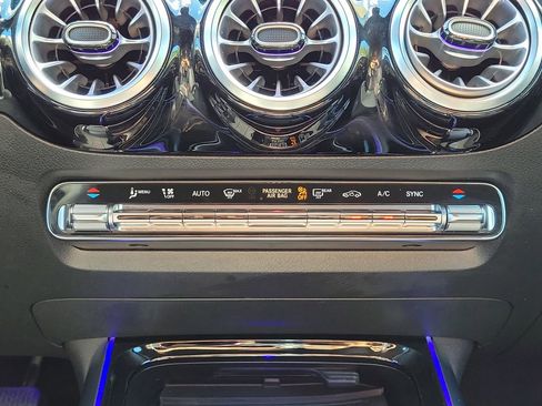 Certified 2024 Mercedes-Benz GLA 250 image 19