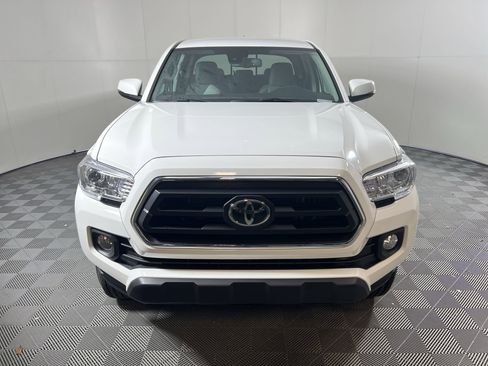 Used 2023 Toyota Tacoma SR5 w/ Technology Package image 12