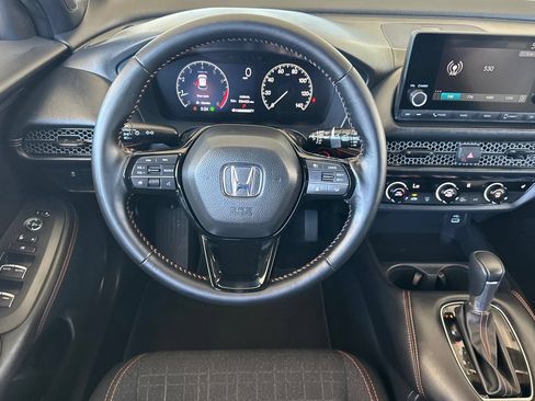 Certified 2025 Honda HR-V Sport image 14