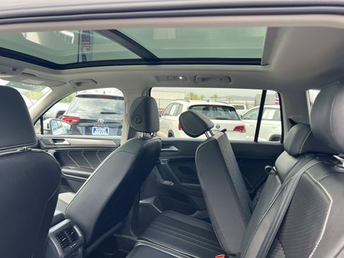 Certified 2023 Volkswagen Tiguan SE FWD image 22