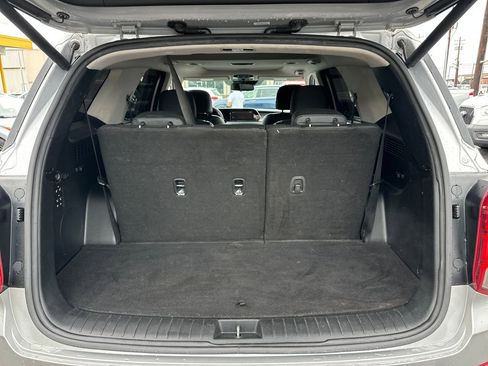 Used 2022 Hyundai Palisade SEL w/ Premium Package image 21