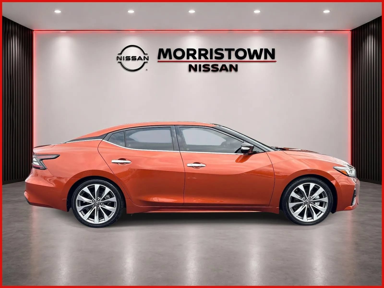Used 2021 Nissan Maxima Platinum w/ Sport Mat Group FWD image 2