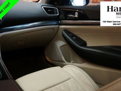 Certified 2023 Nissan Maxima Platinum w/ Sport Mat Group image 40