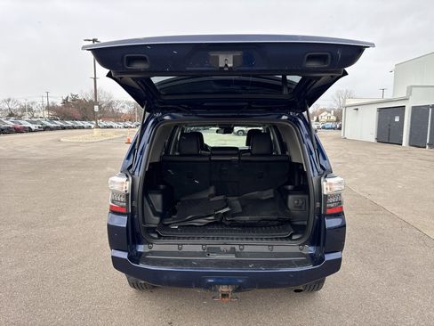 Used 2021 Toyota 4Runner Venture image 7