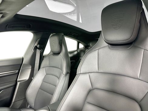 Certified 2025 Porsche Taycan image 5