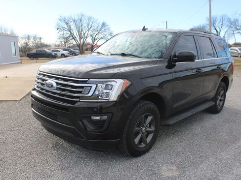 Used 2021 Ford Expedition XL image 3