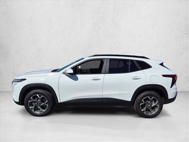 Used 2025 Chevrolet Trax LT w/ Driver Confidence Package FWD image 8