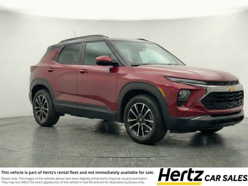 Used 2025 Chevrolet TrailBlazer LT image 1