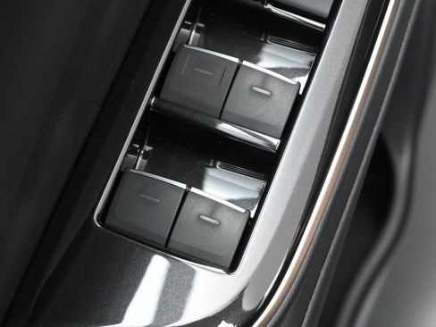Certified 2026 Toyota Crown Signia AWD/4WD image 15