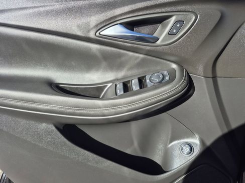 Used 2024 Buick Encore GX Sport Touring w/ Experience Buick Package image 7