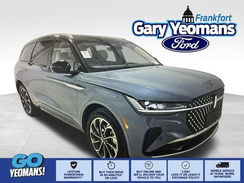 Used 2025 Lincoln Nautilus Reserve AWD/4WD image 1