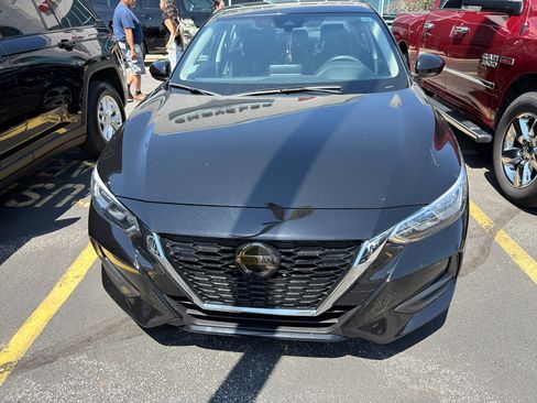 Used 2023 Nissan Sentra SV w/ All-Weather Package FWD image 4