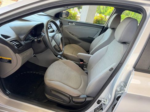 Used 2016 Hyundai Accent SE FWD image 7